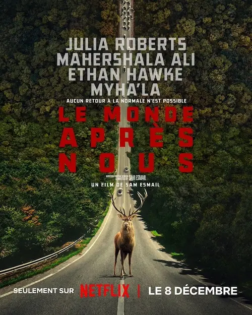 affiche du film représentant un cerf au milieu d'une route tordue bouchée par des voitures accidentées.