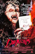 Affiche du film La nuit des démons représentant une femme possédée avec une invitation à la main.